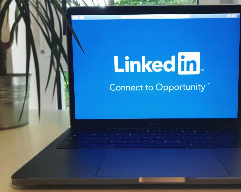 Co to jest LinkedIn? Odkryj potencjał sieci zawodowej co to linkedin, linkedin co to